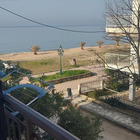 Seaside Studios Paralía Dionysíou Eksteriør bilde